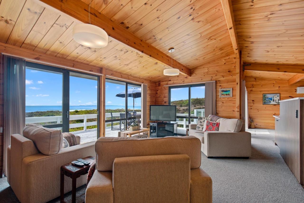 Oceanside Bach - Mount Maunganui Holiday Home ภายนอก รูปภาพ