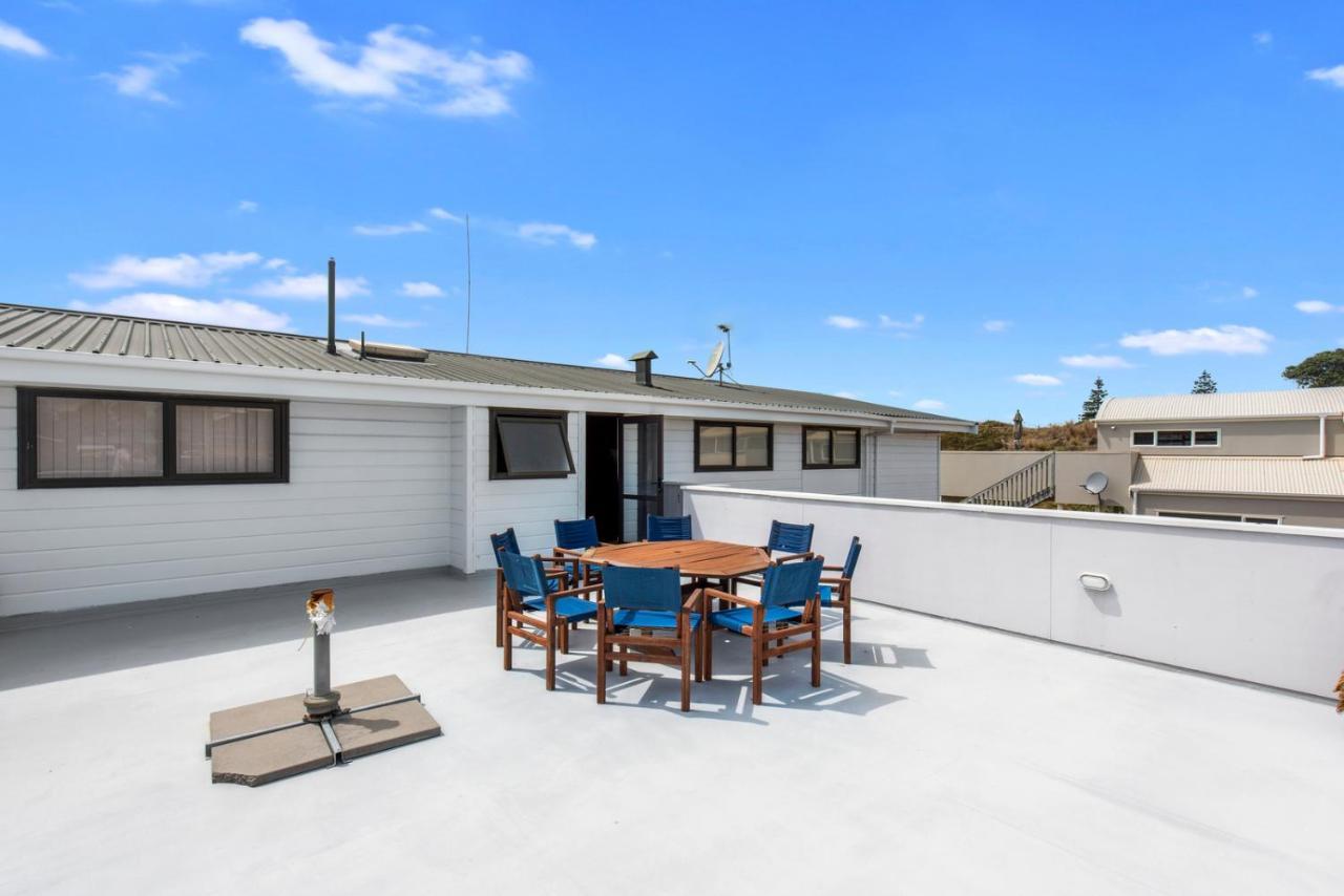 Oceanside Bach - Mount Maunganui Holiday Home ภายนอก รูปภาพ